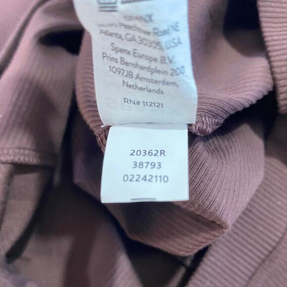 NWT SPANX BODYSUIT BROWN MINIMALIST ELEVATED BASICS STRETCHY CASUAL PREPPY - Picture 8 of 12